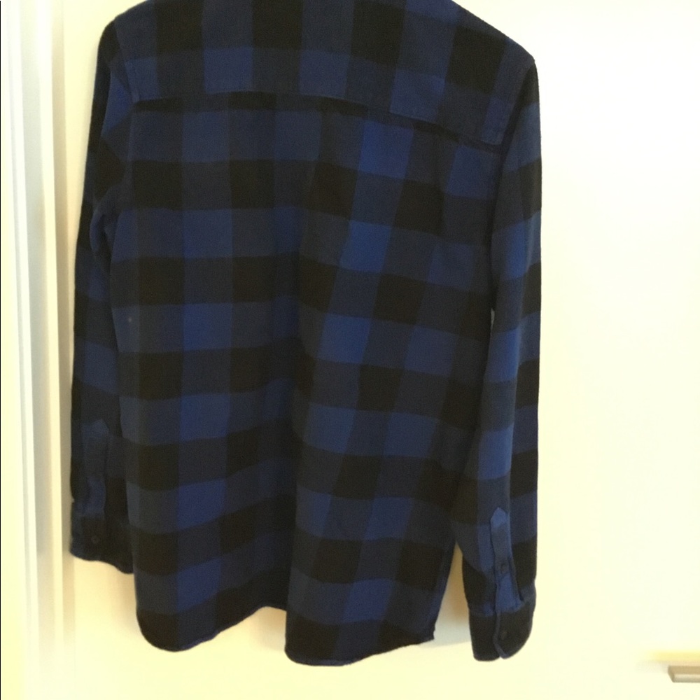 H&M Blue/ Black Plead Flannel Long Sleeved Shirt Size Large. $25 - Picture 3 of 8